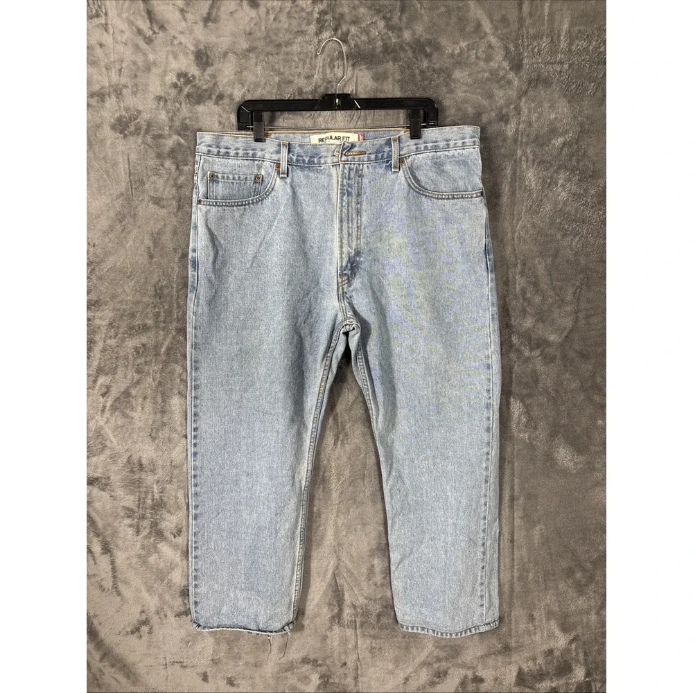 Levis 505 RegularFit Jeans Mens 40x29 Light Wash Blue Straight Leg Denim505-0216